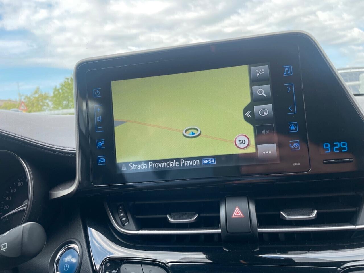Toyota C-HR 1.8 Ibrida Cambio Automatico Neopatentati