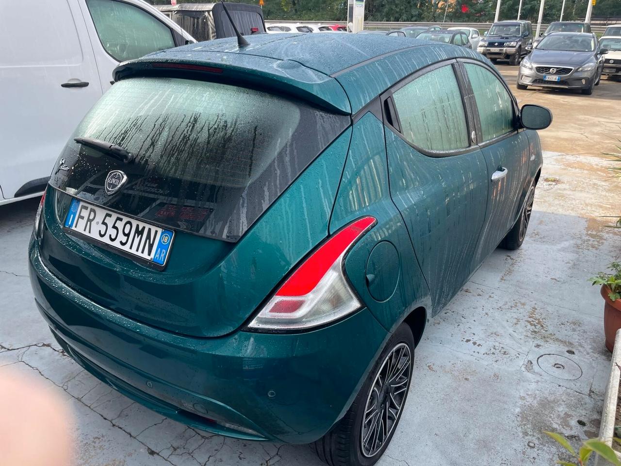 Lancia Ypsilon 1.2 69 CV 5 porte GPL Ecochic Platinum