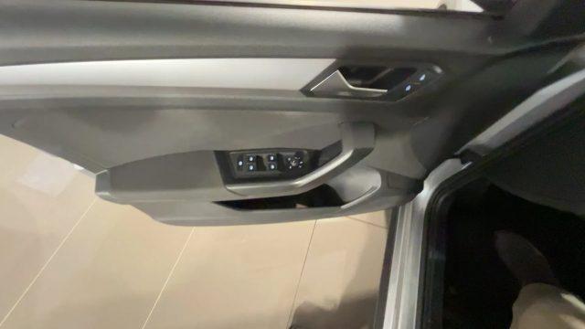 VOLKSWAGEN T-Roc 2.0 TDI 150 CV DSG Life