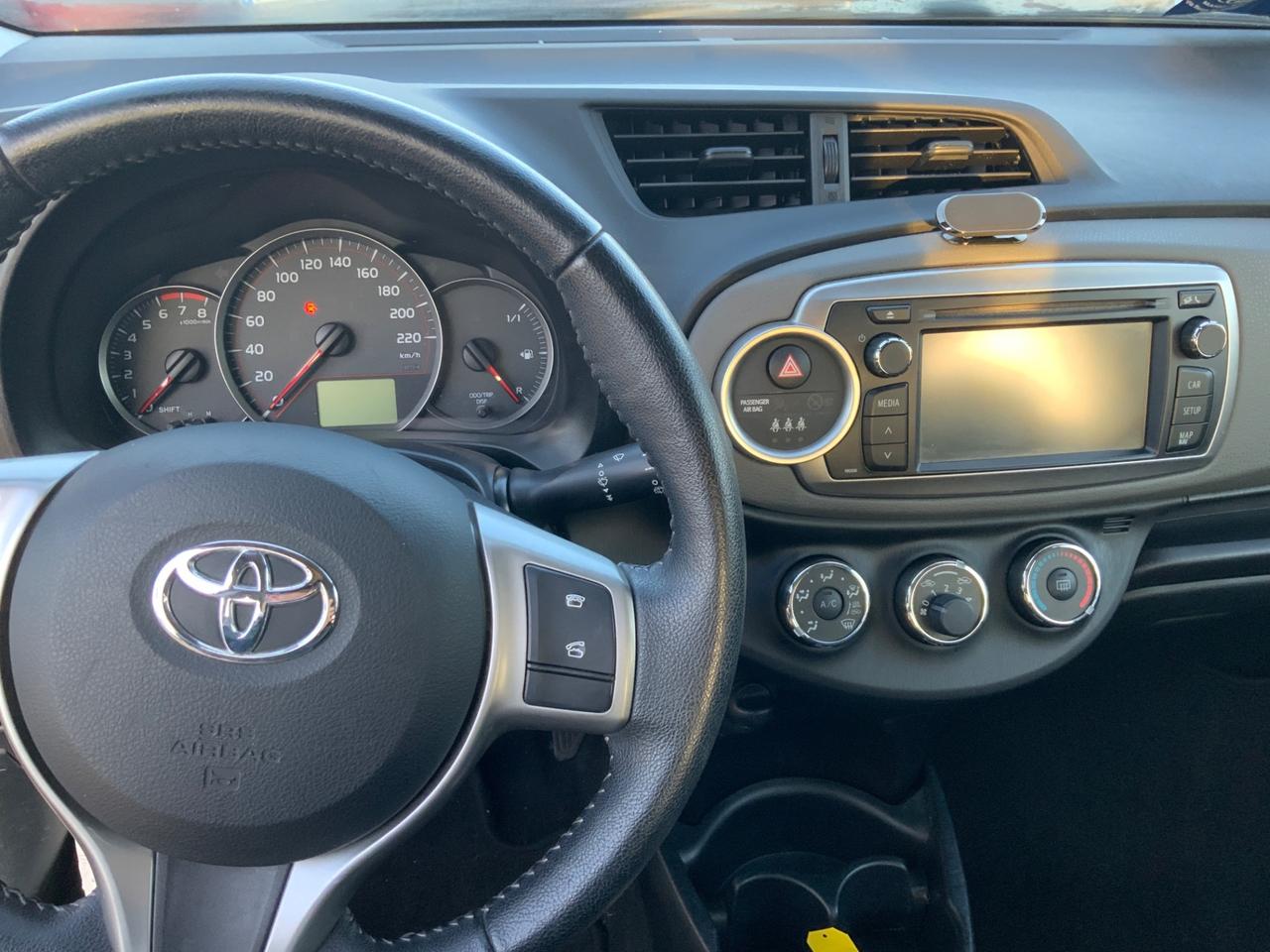 Toyota Yaris 1.0 5 porte Lounge