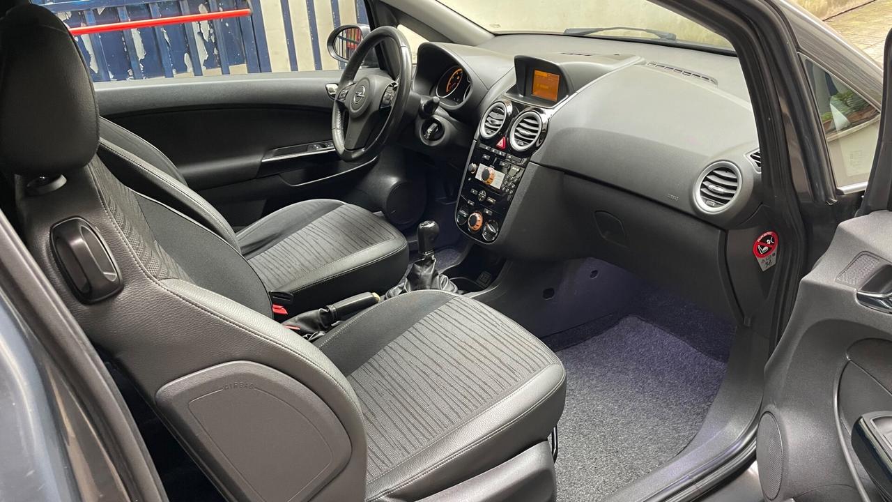 Opel Corsa 1.2 85CV 3 porte GPL-TECH b-color