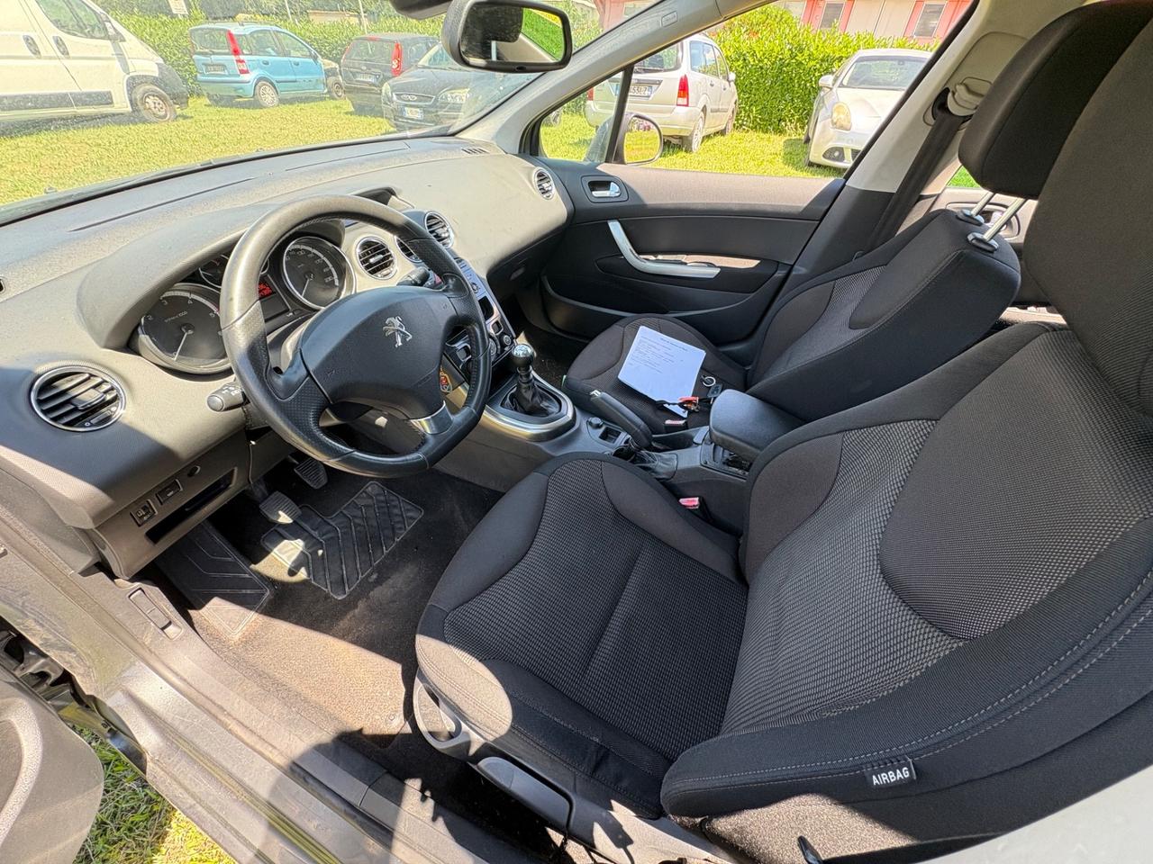Peugeot 308 1.6 8V e-HDi 115CV Stop&Start SW Business