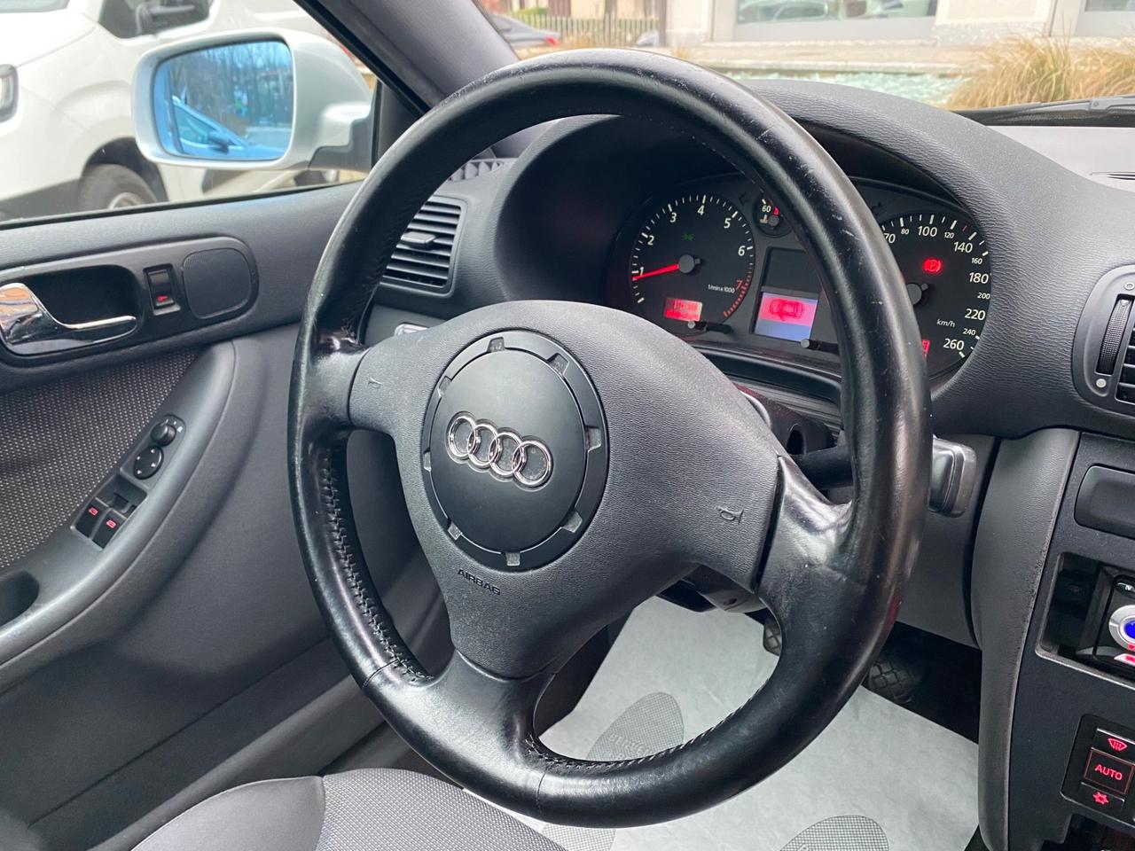 Audi A3 1.6 cat 3p. Ambition