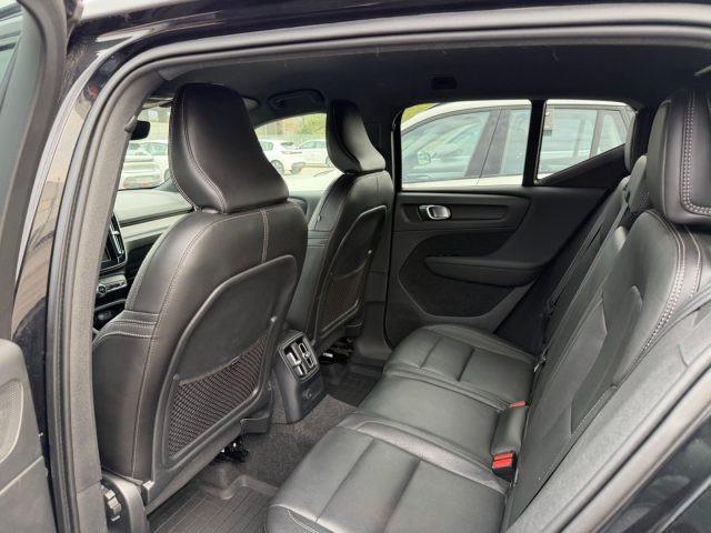 VOLVO XC40 T4 Recharge Plug-in Hybrid R-design