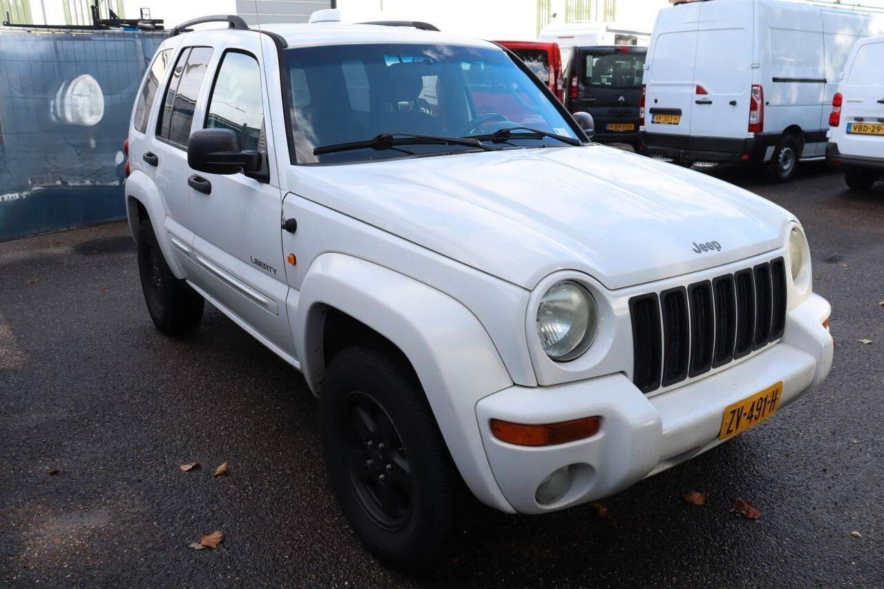 Jeep Liberty 3.7 V6 4X4 automatico 212cv