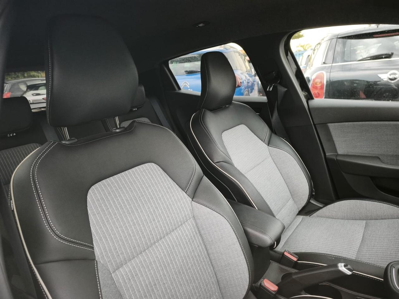 RENAULT CLIO TCE 90CV TECHNO+