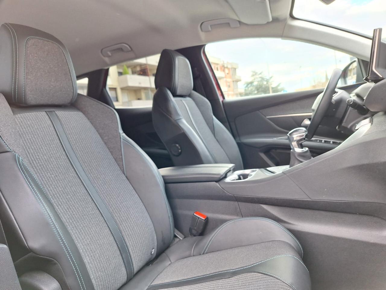 Peugeot 3008 PureTech Turbo 130 S&S Allure X NEOPATENTATI IVA ESPOSTA