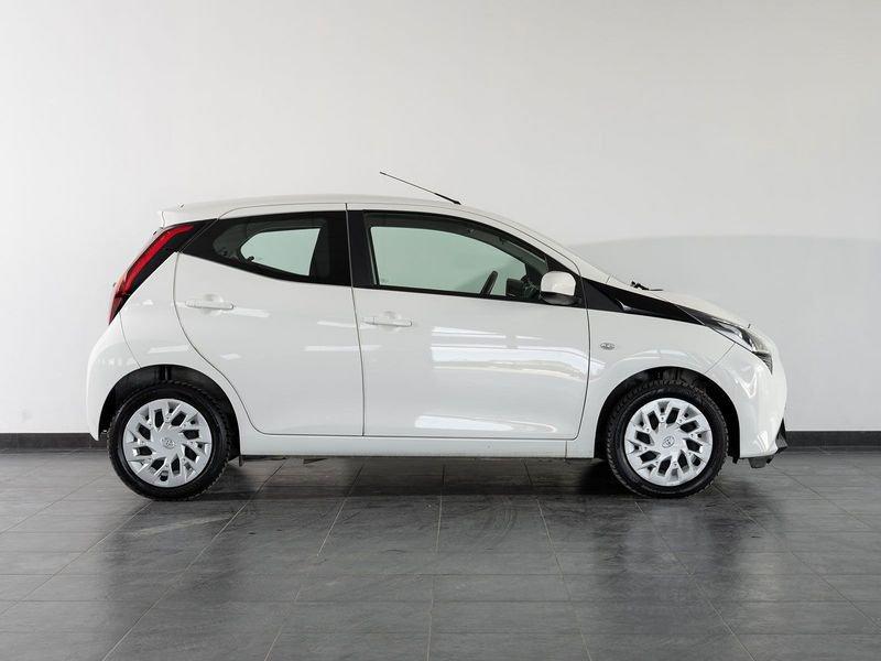 Toyota Aygo Aygo Connect 1.0 VVT-i 72 CV 5 porte x-play MMT