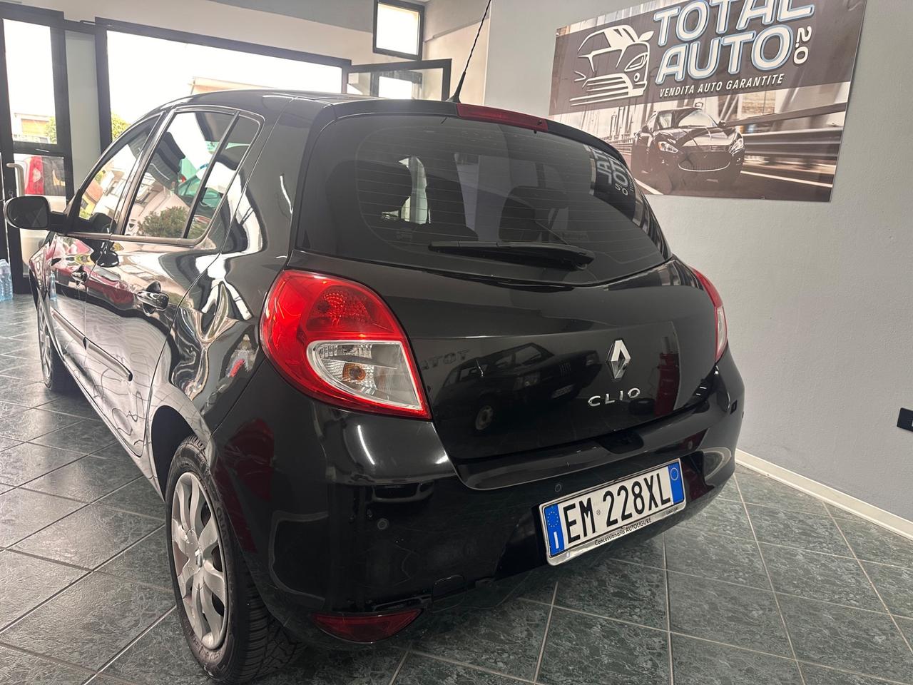 Renault Clio 1.2 16V 5 porte GPL Dynamique