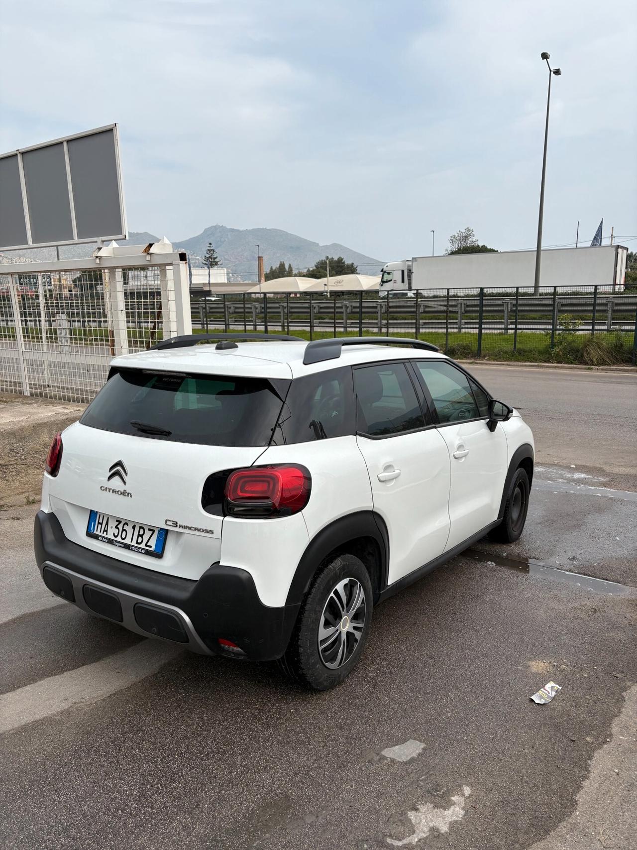 Vendesi Citroen C3 Aircross 1.2 Benzina Anno 2018 km 62.809