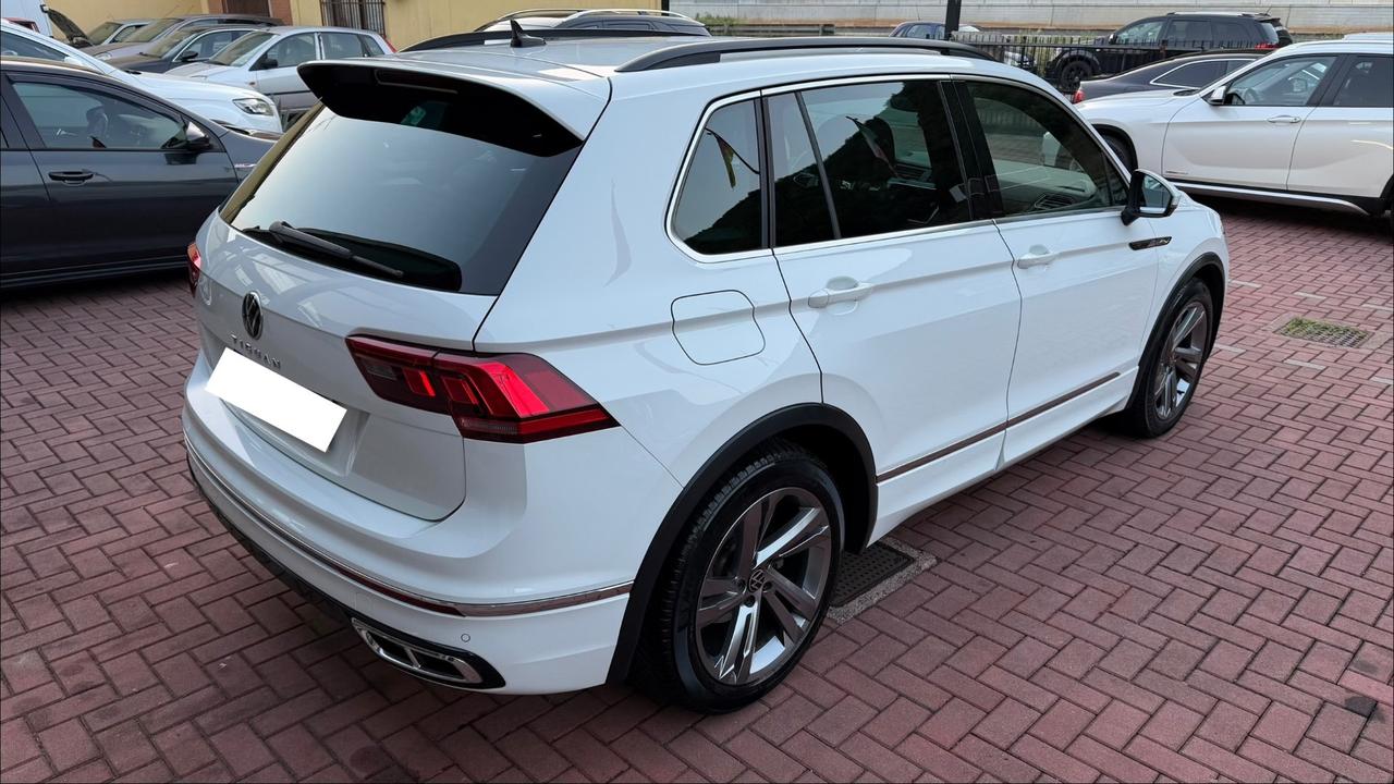 Volkswagen Tiguan 2.0 TDI 150 CV SCR DSG R-Line