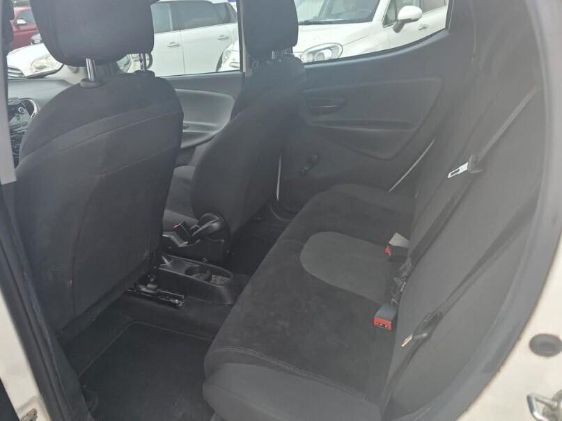 Lancia Ypsilon 1.2 69 CV 5 porte Gold