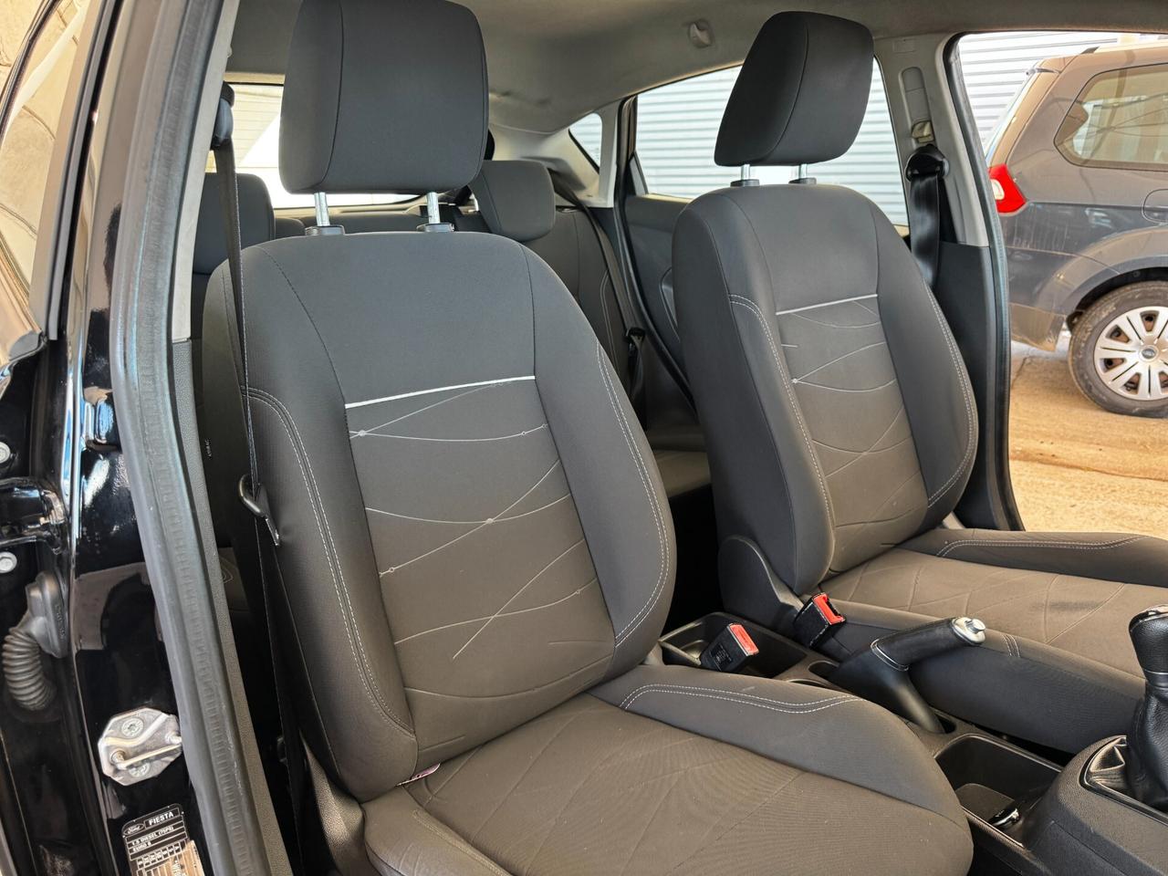 Ford Fiesta 1.5 TDCi 75CV Business - 2017