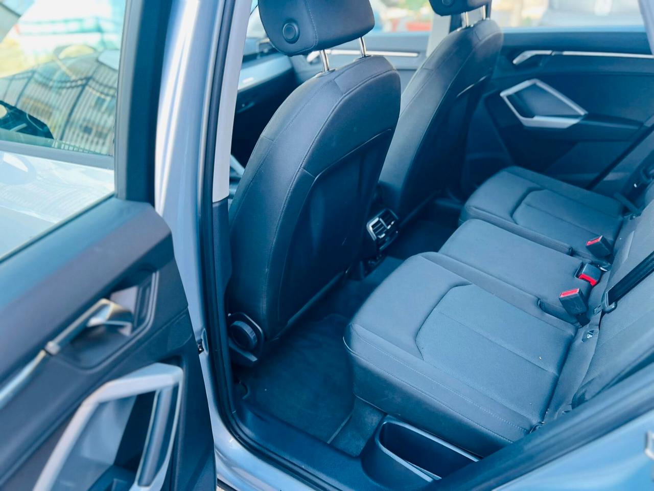 Audi Q3 35 TDI S tronic Business Advanced