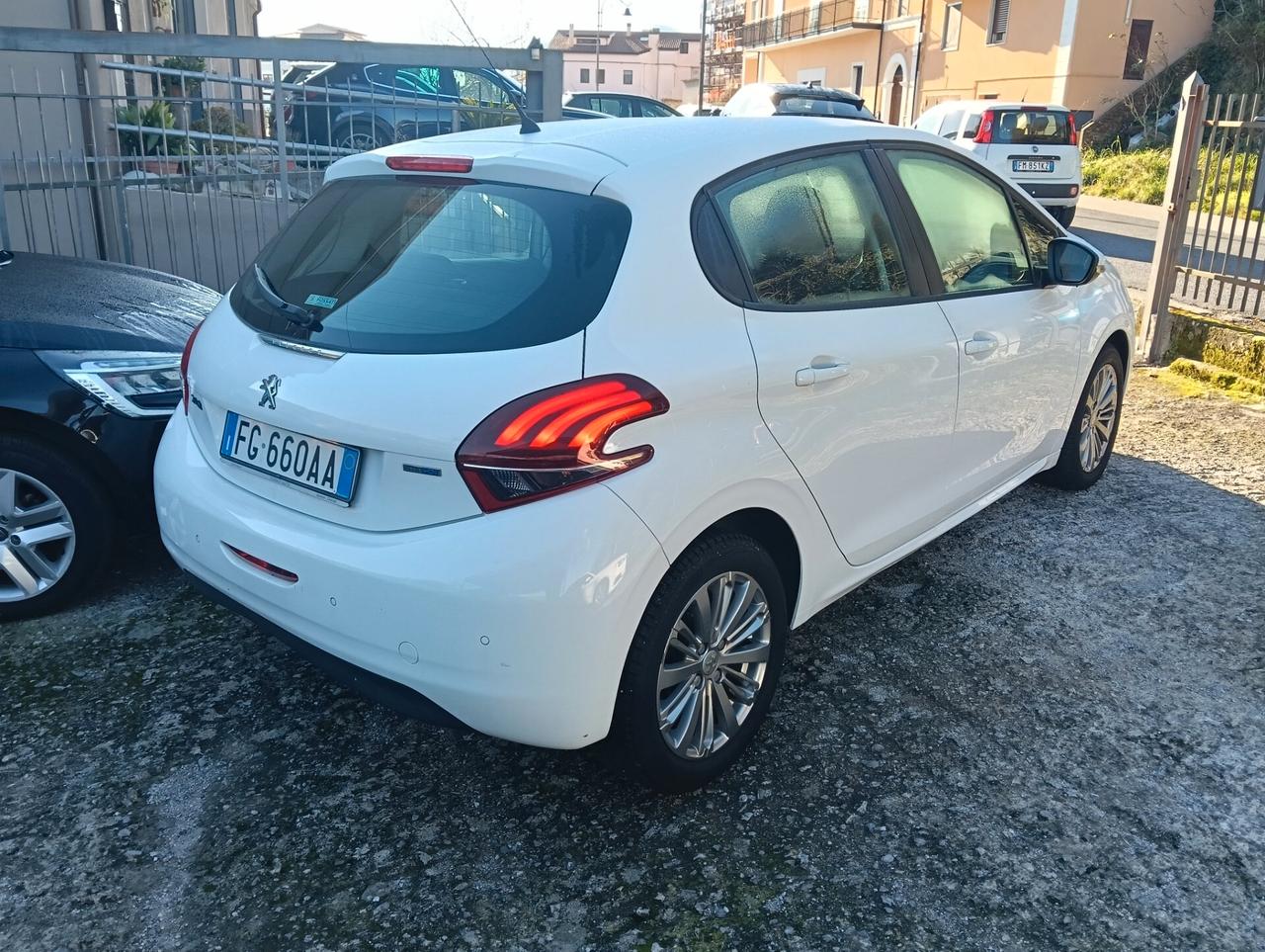 Peugeot 208 BlueHDi 75 S&S 5 porte Active