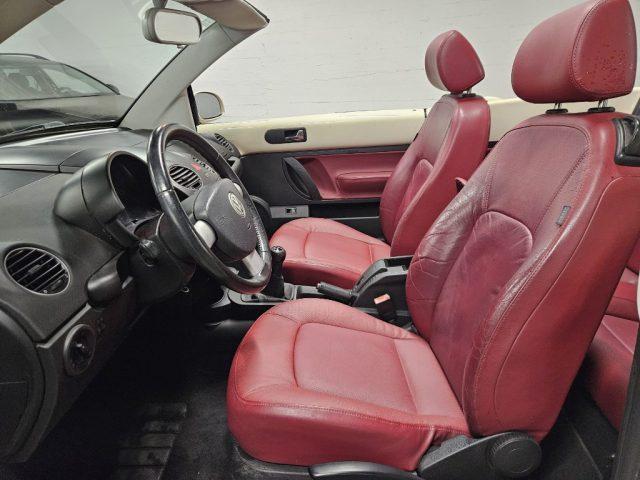 VOLKSWAGEN New Beetle 1.6 Cabrio Lim. Red Edt.
