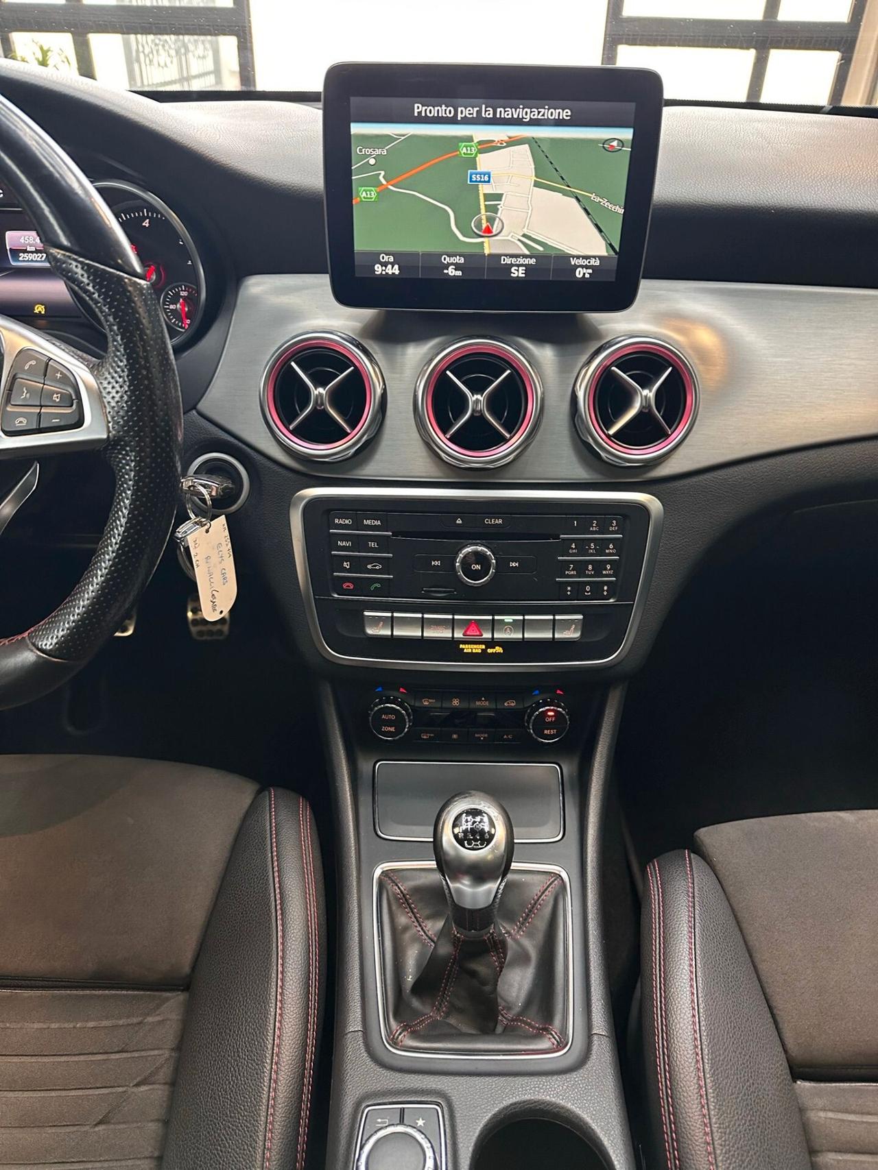 Mercedes-benz GLA 200 d Premium AMG