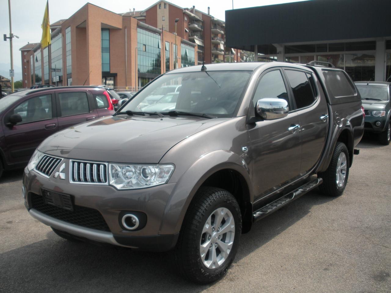 Mitsubishi L200 2.5 DI-D/178CV DC Intense Plus DPF super select
