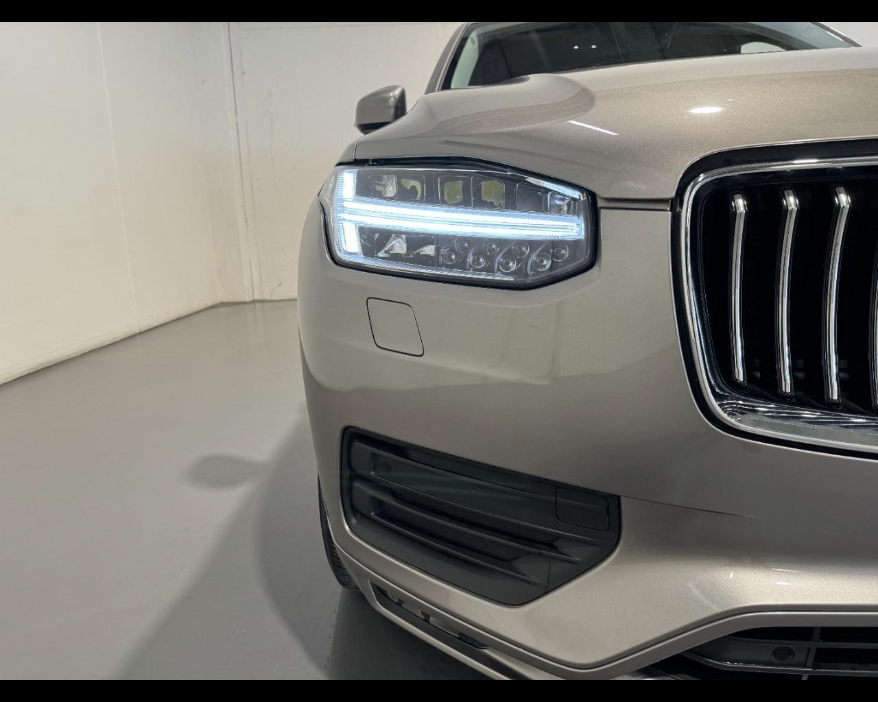 VOLVO XC90 B5 AWD MOMENTUM PRO 7P. AUTO