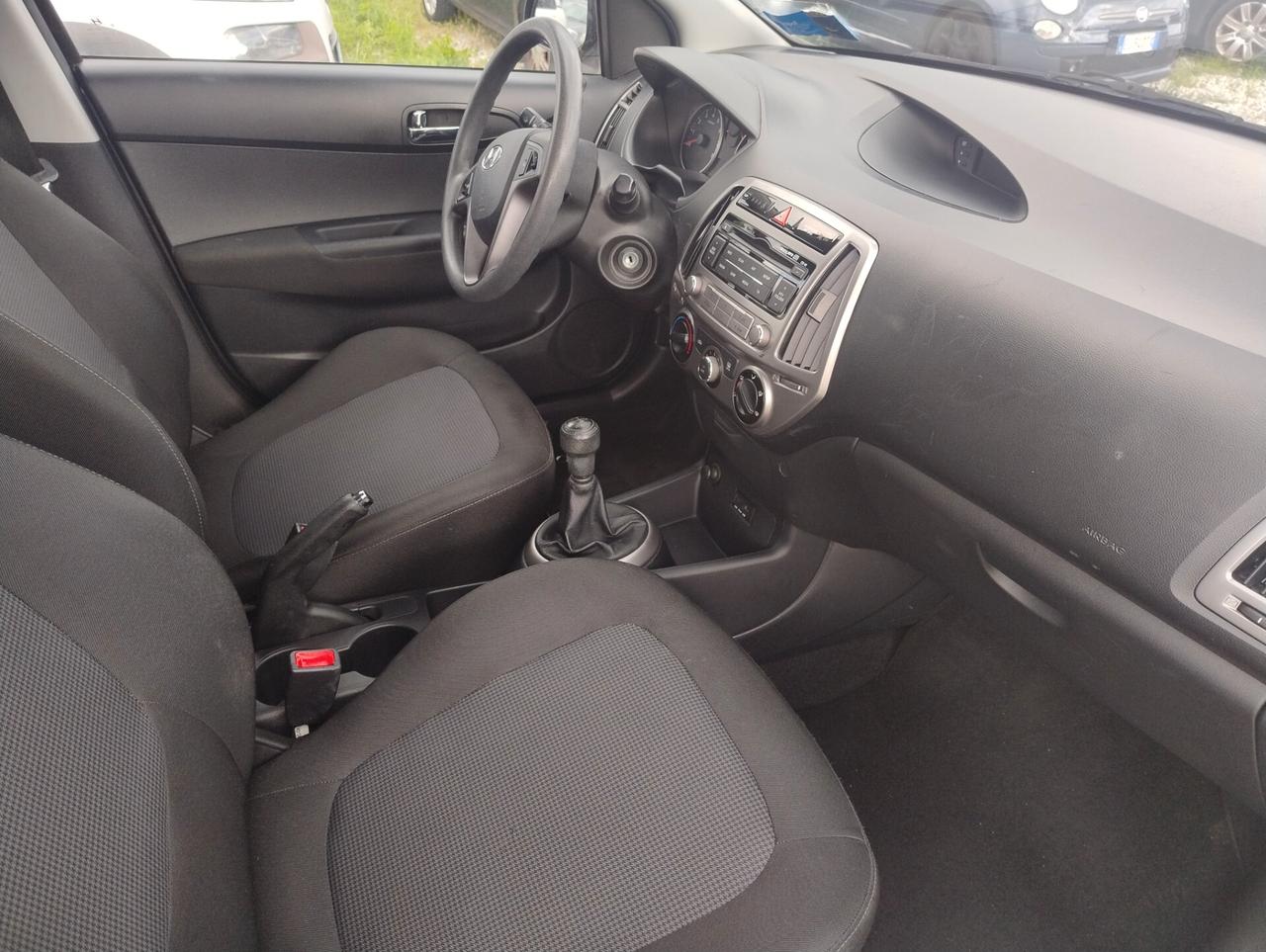 Hyundai i20 1.2 5p. Econext Sound Edition