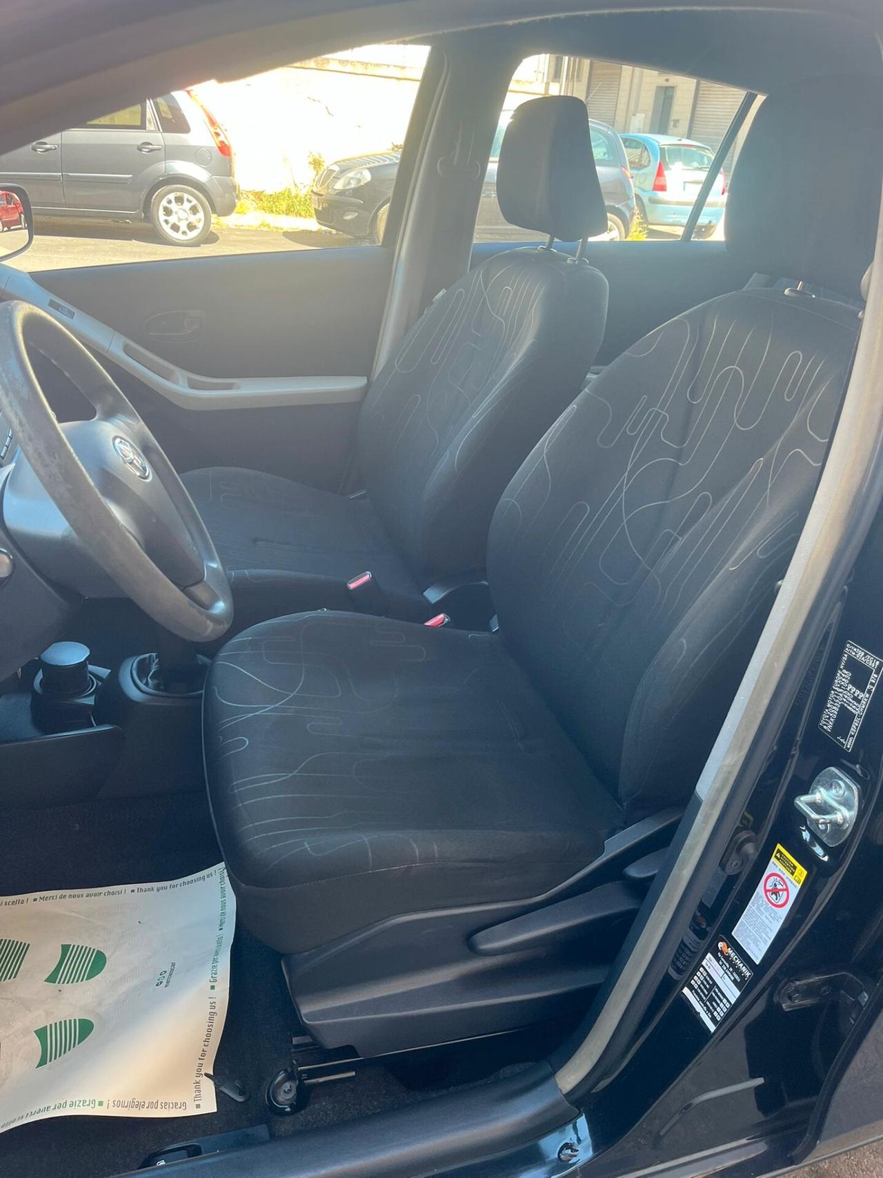 Toyota Yaris 1.3 5 porte Sol