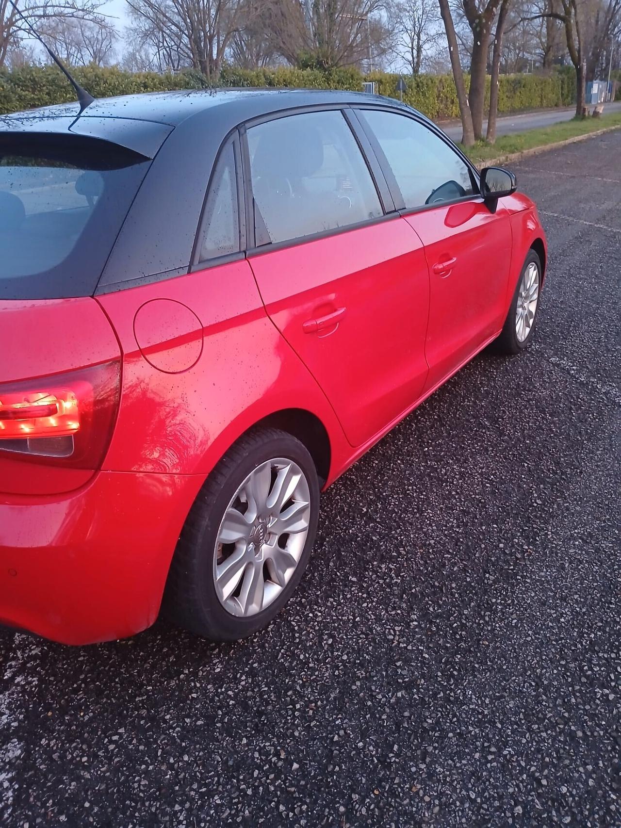Audi A1 1.6 TDI 105 CV S line edition plus