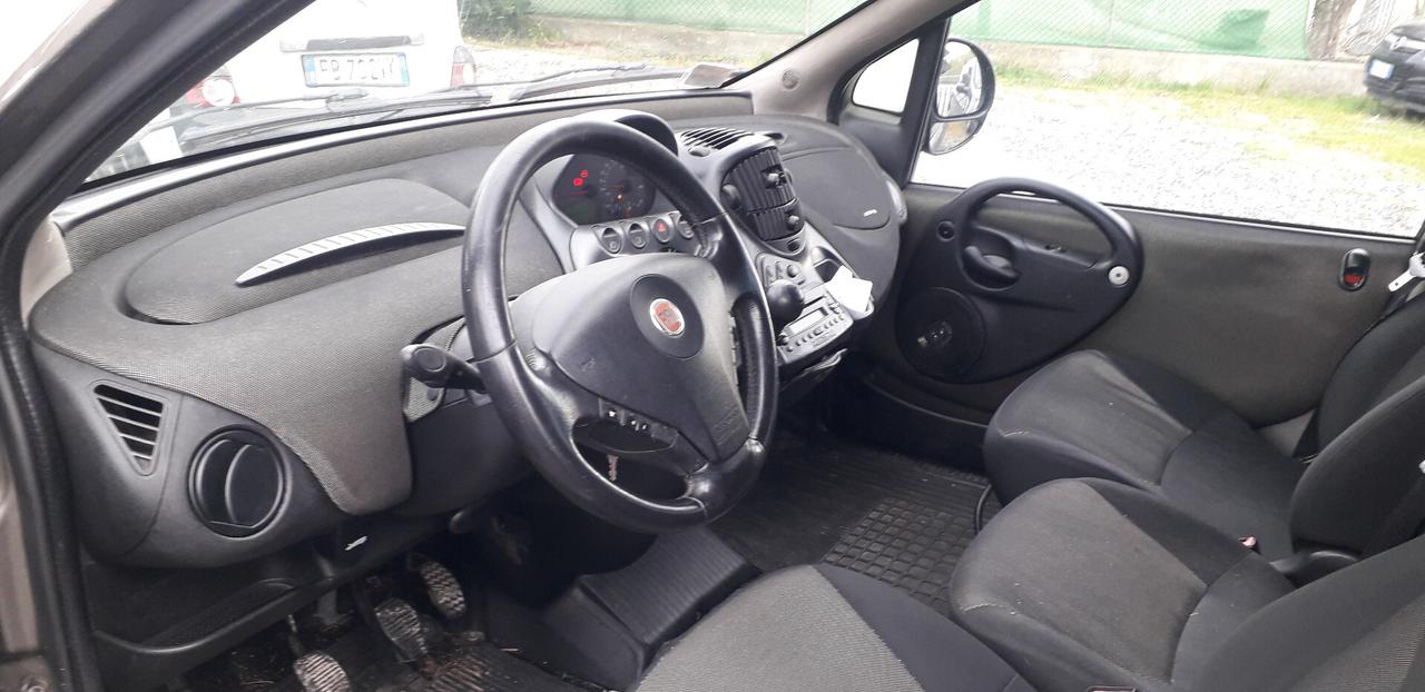 Fiat Multipla 1.6 16V Natural Power Dynamic