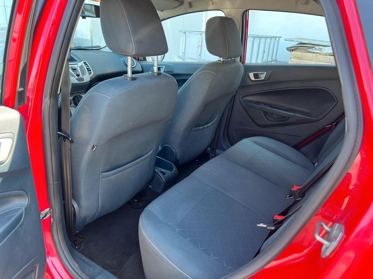 Ford Fiesta 1.4 TDCi 70CV 5 porte Titanium