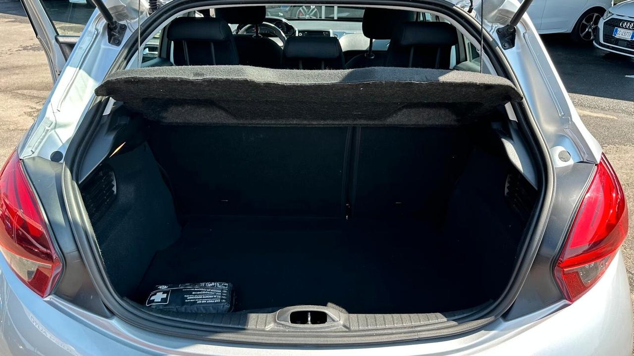 Peugeot 208 PureTech 68 5 porte KM CERTIFICATI-UNICO PROPRIETARIO