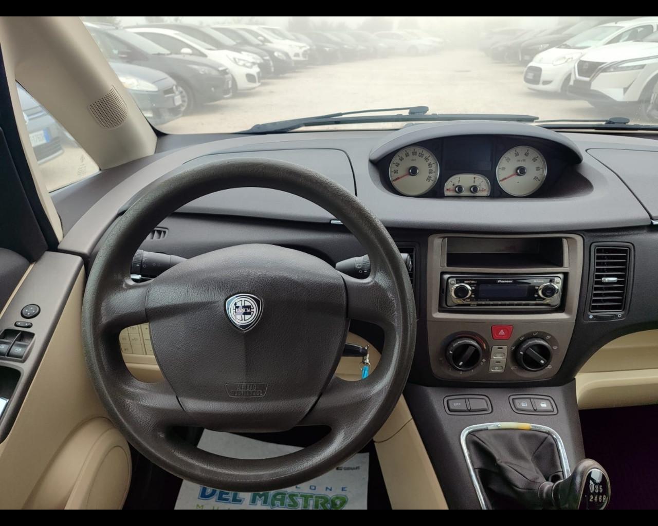 LANCIA Musa - 1.4 16V Oro