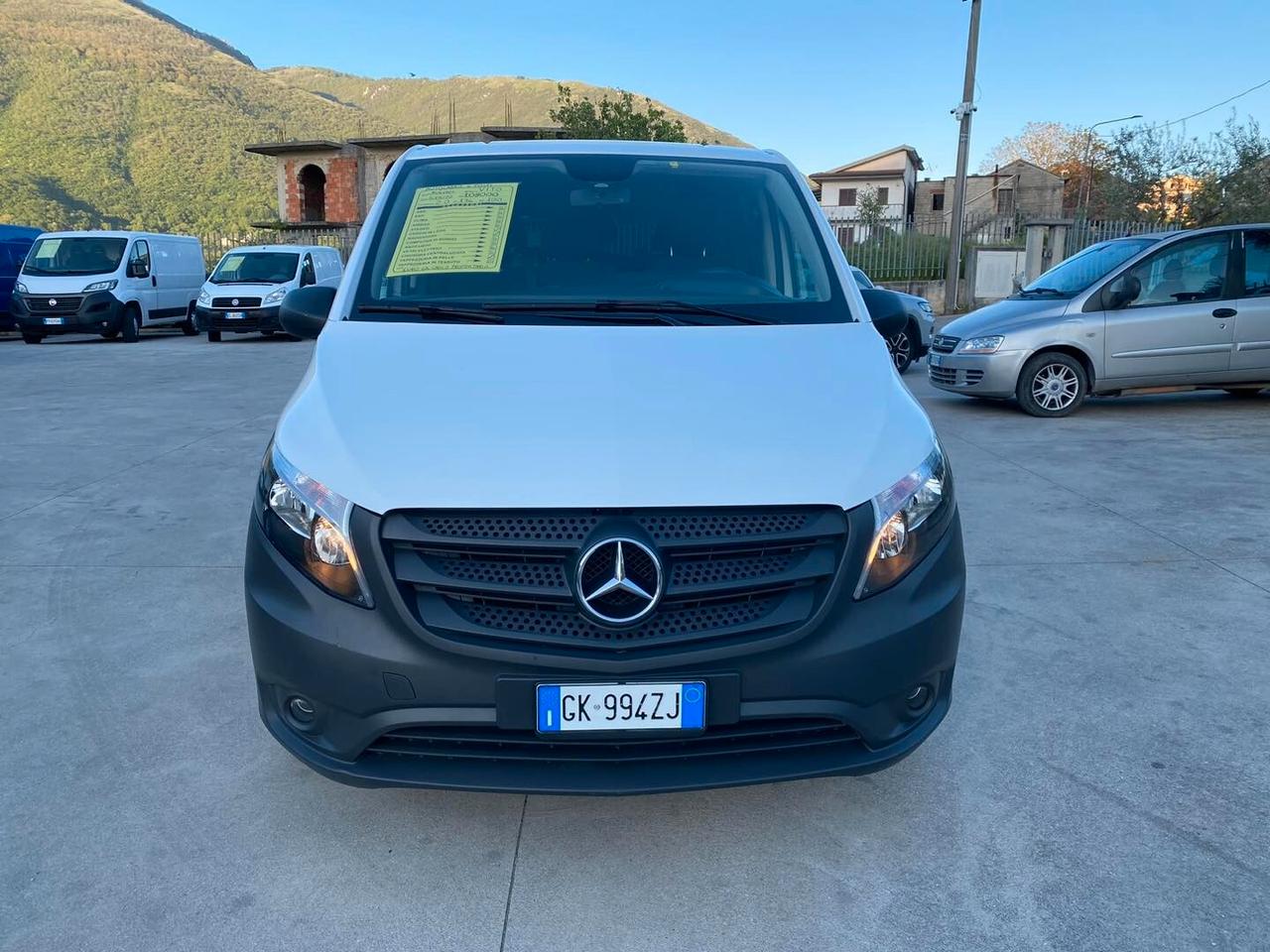 Mercedes-Benz Vito 6 POSTI 114 CDI Mixto Long 2022