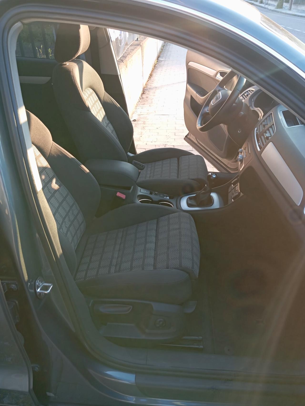 Audi Q3 2.0 TDI Business 2015 – Finanziabile –