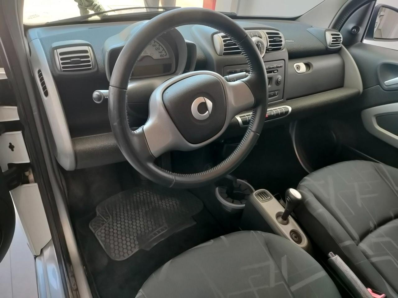 Smart ForTwo 1000 62 kW coupé passion