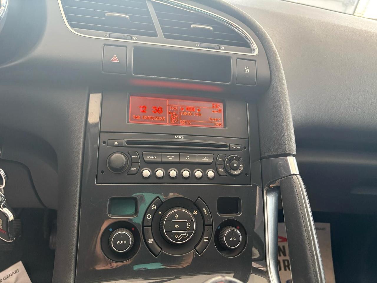 Peugeot 3008 1.6 HDi 110CV Outdoor