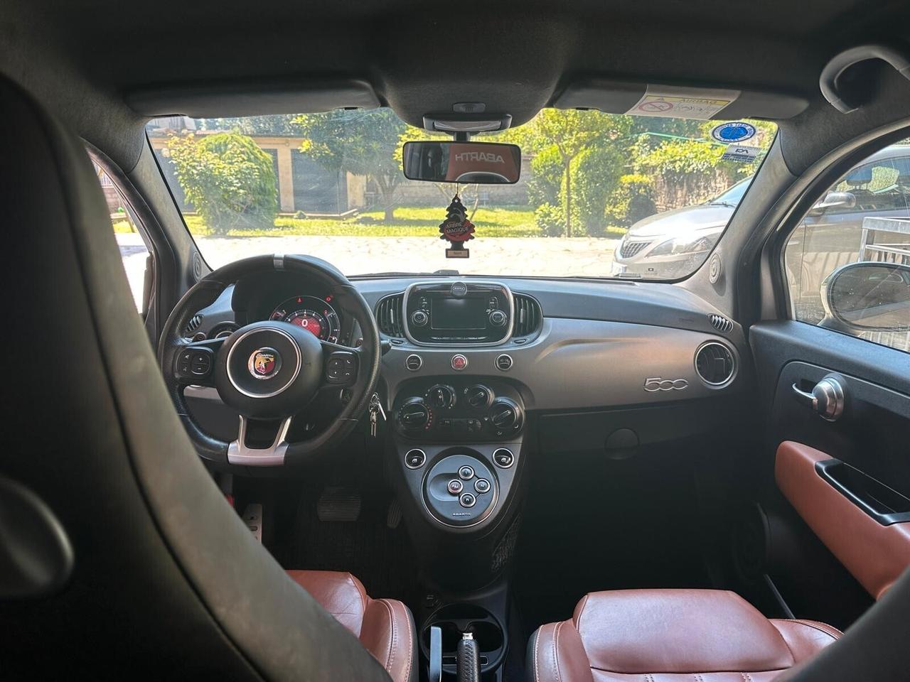 Abarth 595 1.4 Turbo T-Jet 165 CV Turismo