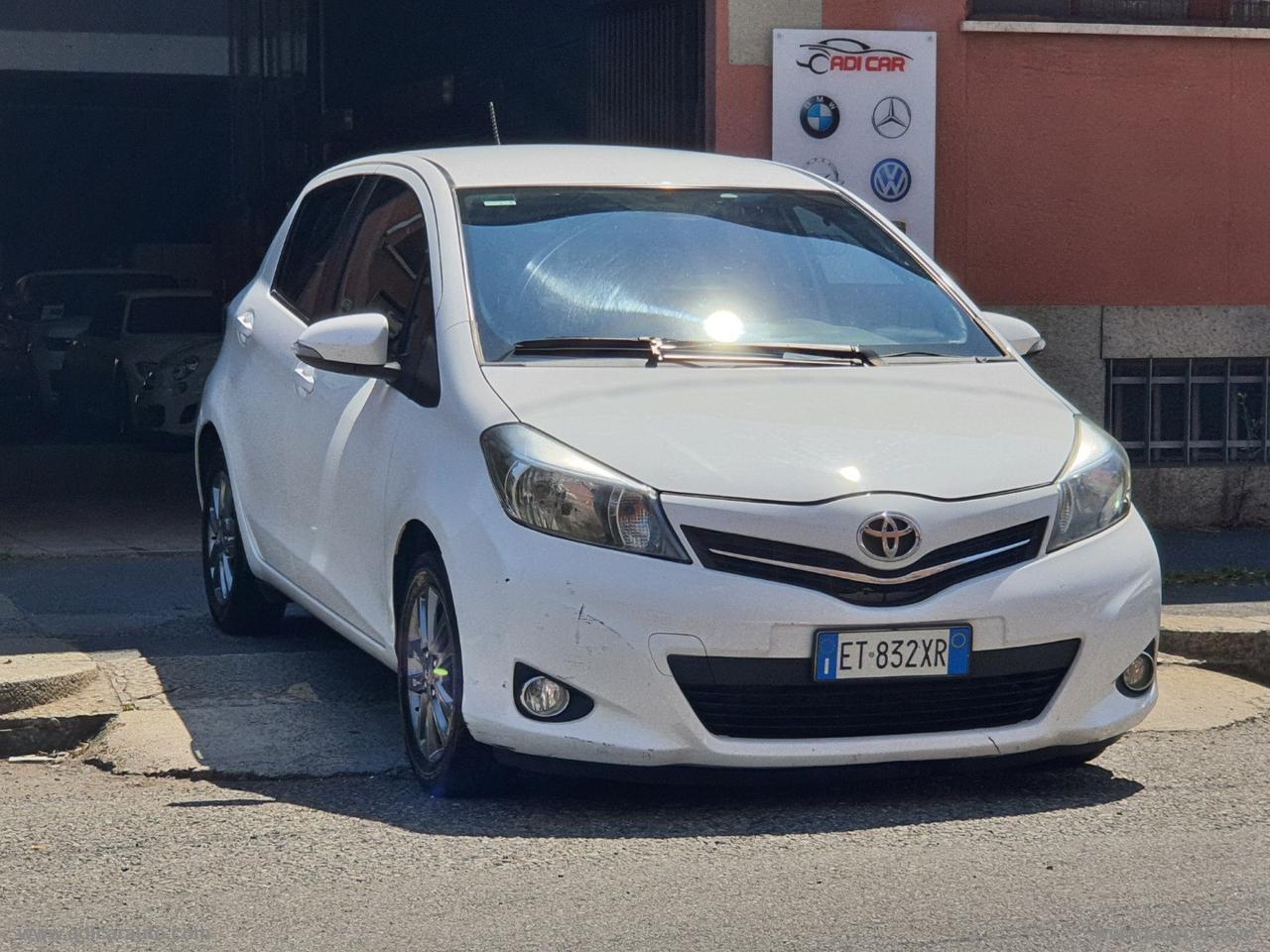 TOYOTA Yaris 1.0 5p. Lounge