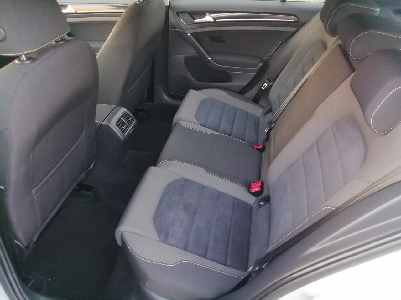 Volkswagen Golf 1.6 TDI 110 CV 5p. Highline BlueMotion Technology "UNICO PROPRIETARIO"