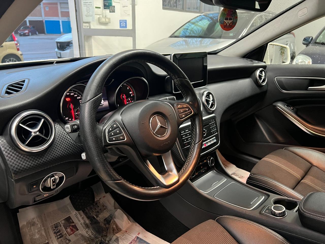 Mercedes-benz A 180 d Automatic Premium
