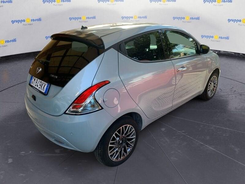 Lancia Ypsilon New 5 porte My23 1.0 Firefly 70 CvStartstop Hybrid Gold Plus