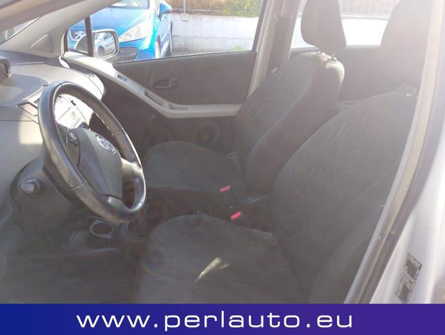 TOYOTA Yaris 1.0 5 porte Sol
