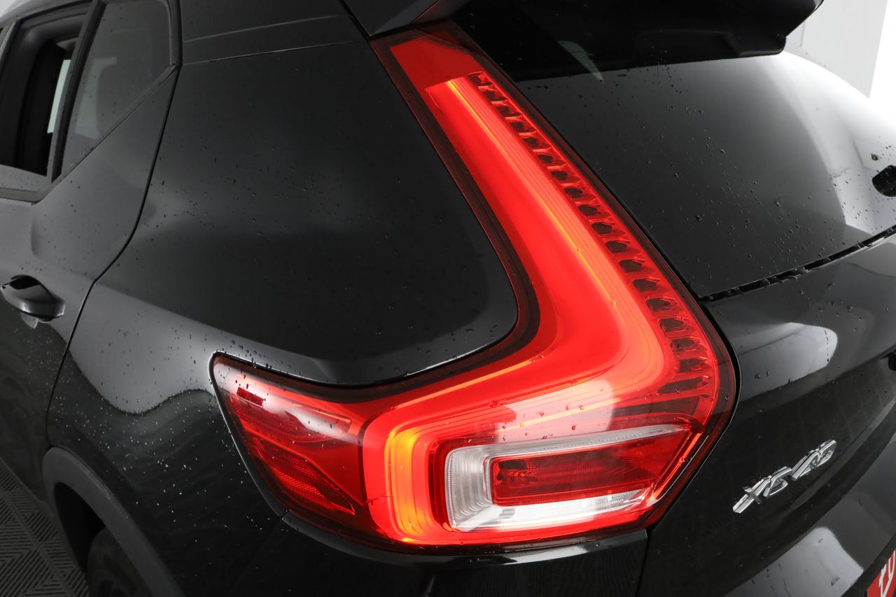 VOLVO XC40 (2017--->) XC40 D3 Geartronic Business