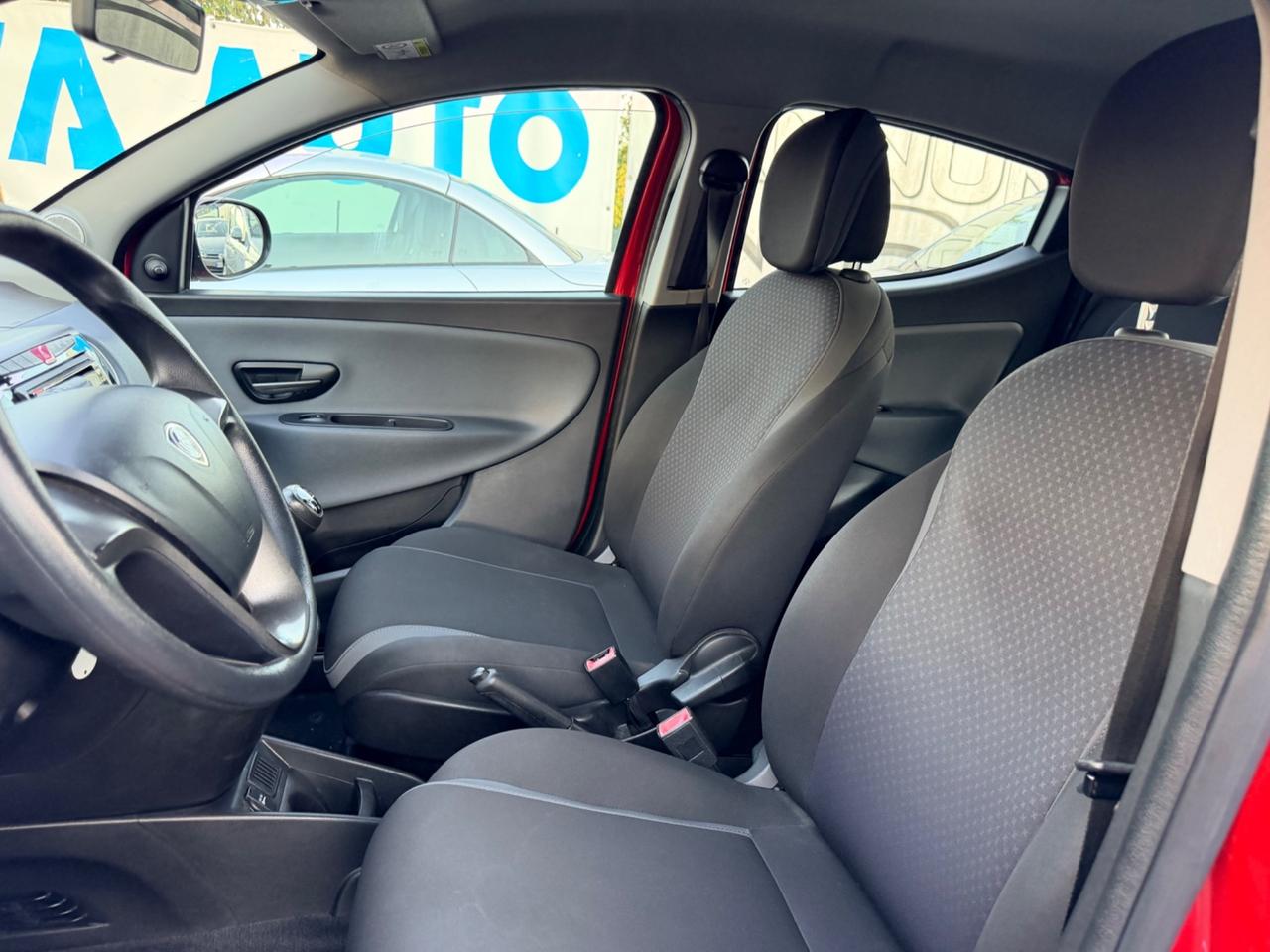 Lancia Ypsilon 1.2 69 CV GPL CASA MADRE