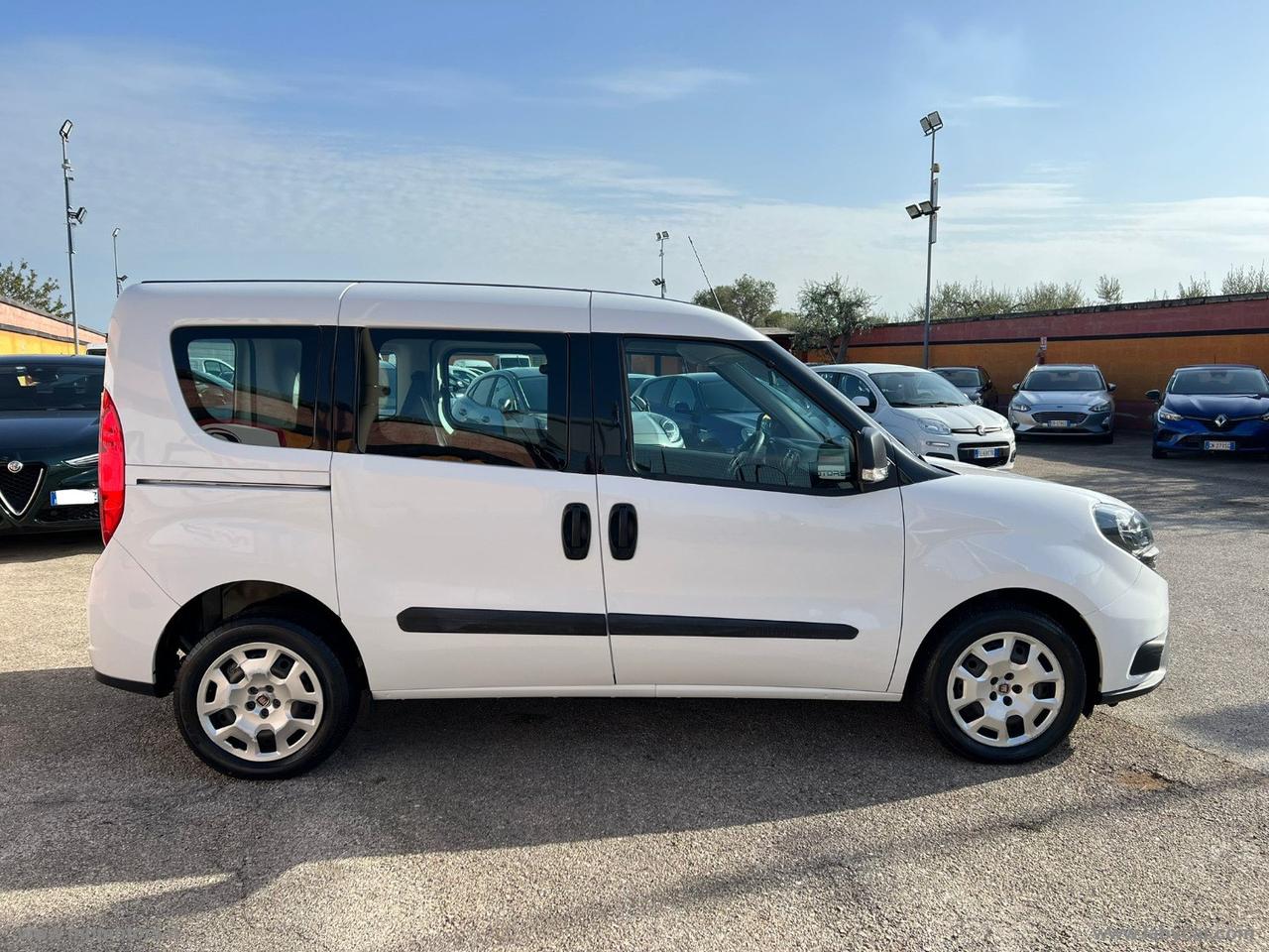 DOBLO COMBI LOUNGE 1.3MJ 95CV N1