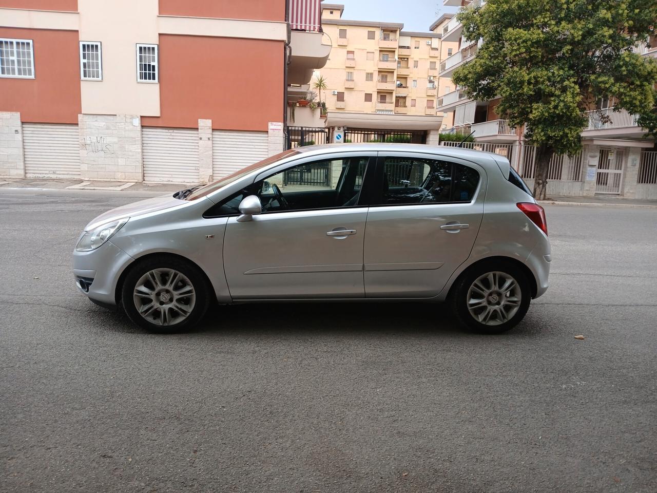 Opel Corsa 1.3 CDTI 90CV 5 porte Cosmo