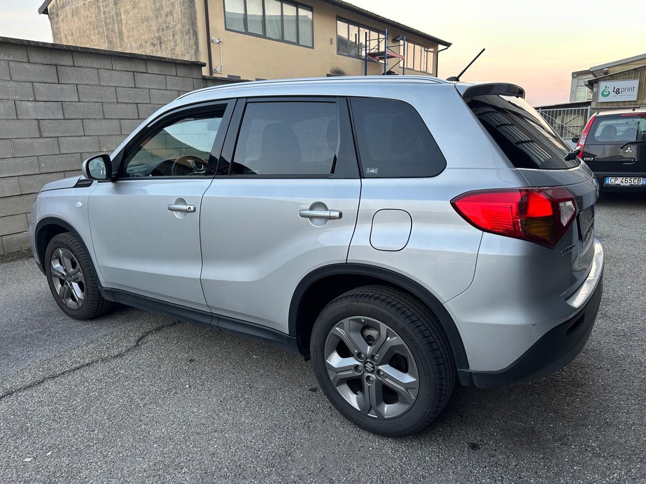 SUZUKI VITARA V -top