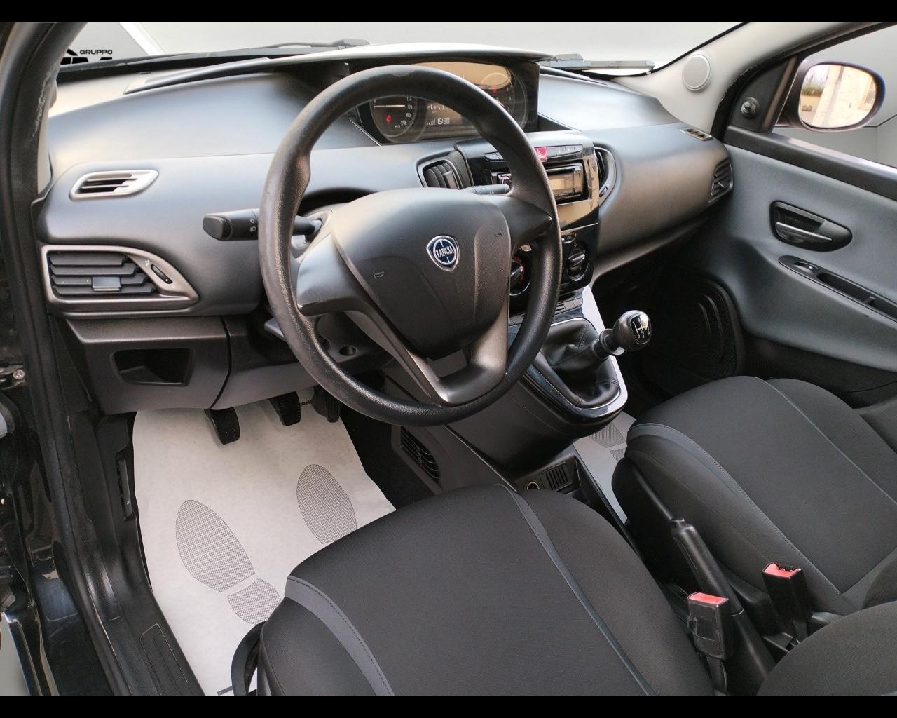 LANCIA Ypsilon 3ª serie Ypsilon 1.2 69 CV 5 po...