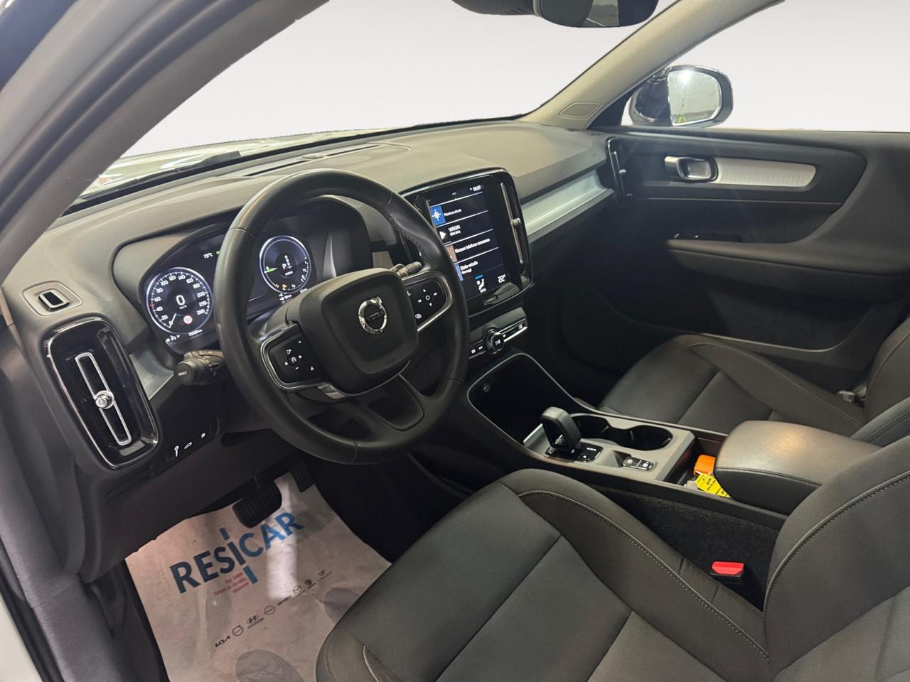 VOLVO XC40 N1 1.5 T4 plug-in hybrid Inscription Expression AUTOCARRO