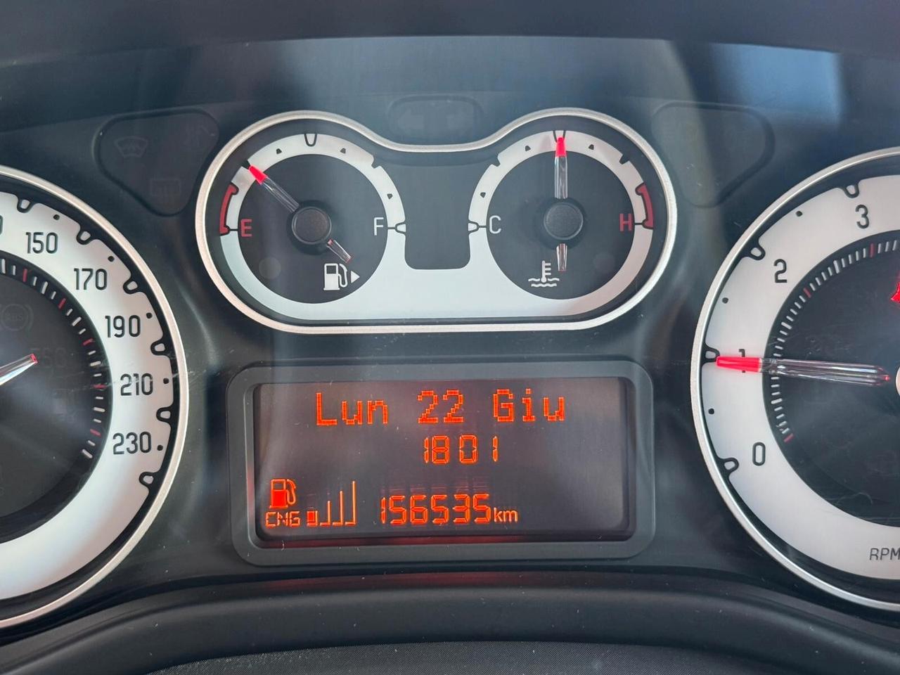 Fiat 500L 0.9 TwinAir Turbo Natural Power Pop Star