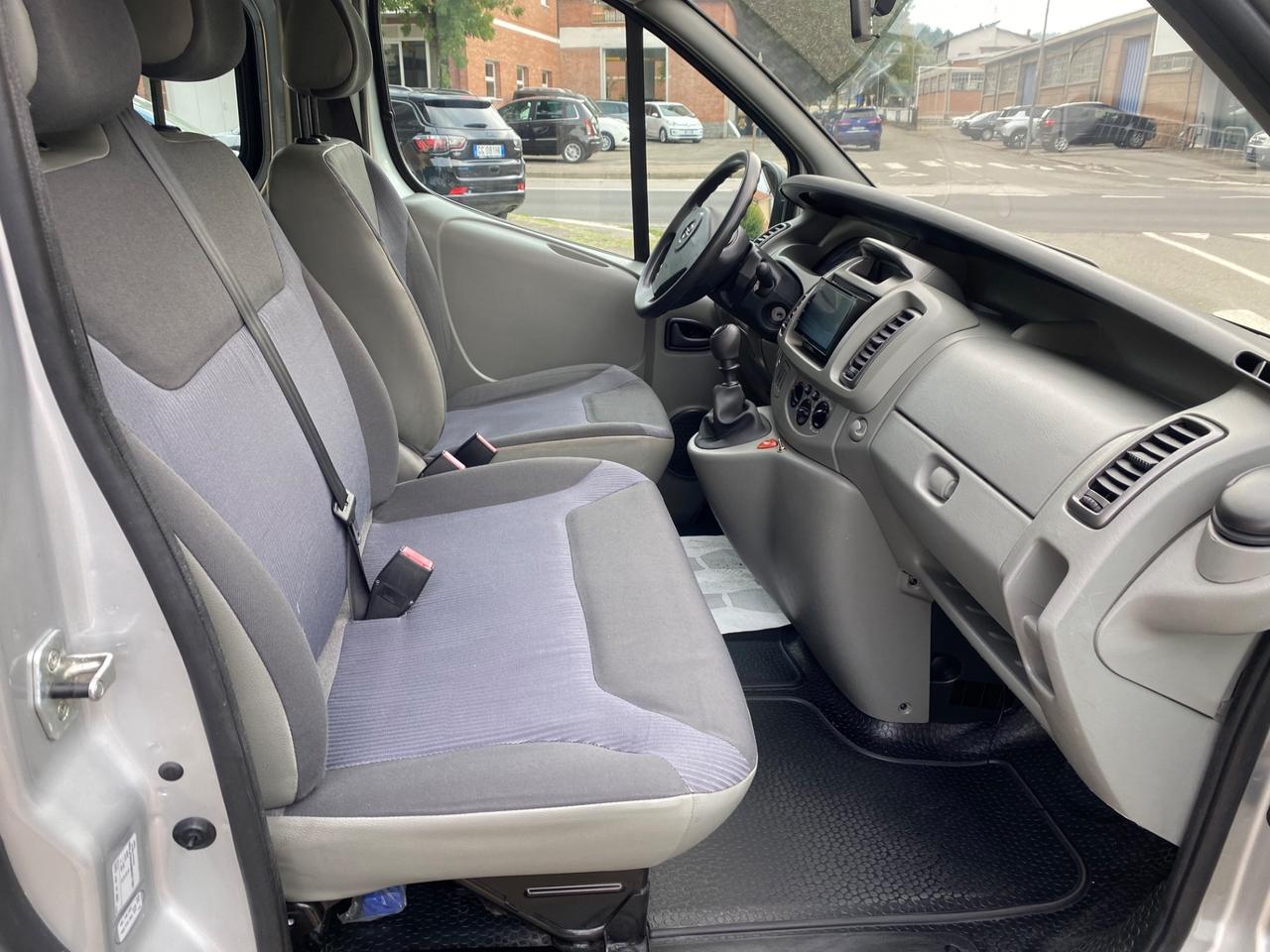 Opel Vivaro 27 2.0 CDTI 115 CV. PC-TN Combi 9 posti