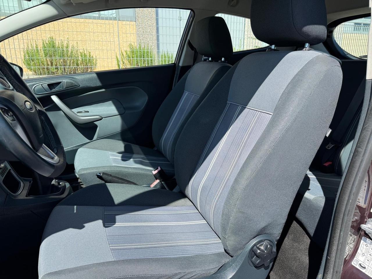 FORD FIESTA 1.2 benz 3p Titanium 130000 km